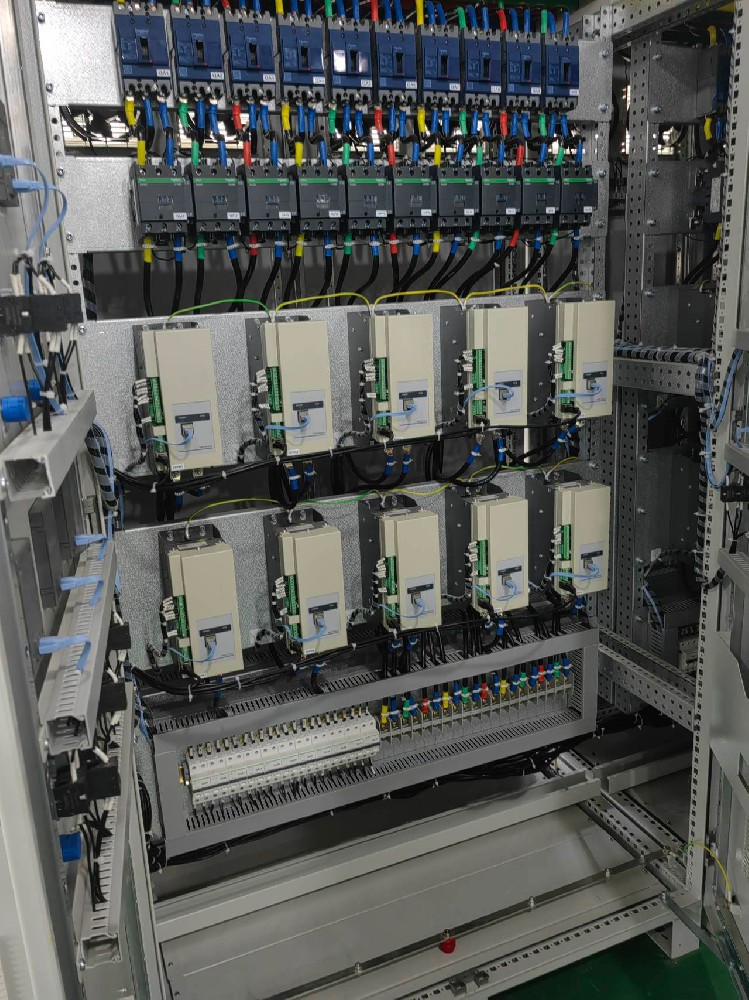 为什么加热电力调解器输出不稳固？？？？