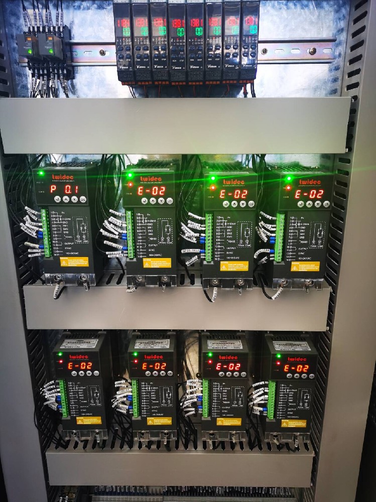 电力调解器不事情了什么缘故原由？？？