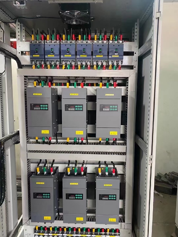 电力调解器能够遭受的最大过载电流是几多？？？？过载保唬唬；；；；さ拇シ⒒剖窃跹？？？？