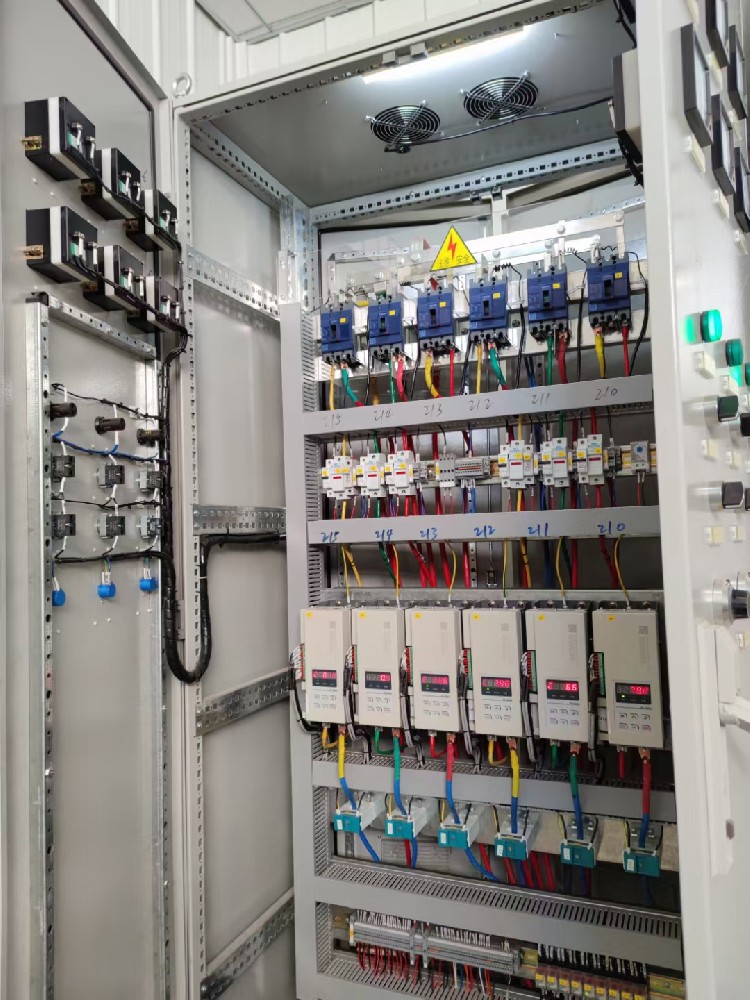 电力调解器的线性度怎样？？？？在调理历程中，，，，，，输出与输入是否坚持优异的线性关系？？？？