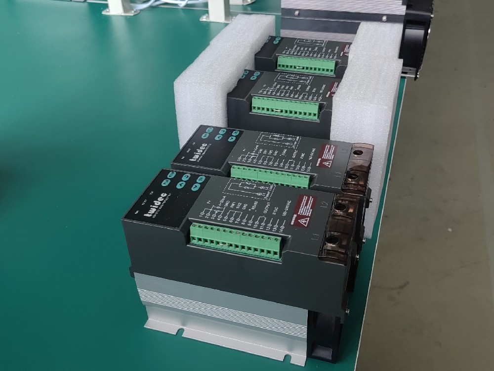 怎样通过电力调解器优化电镀工艺中的电源稳固性？？？？？？？