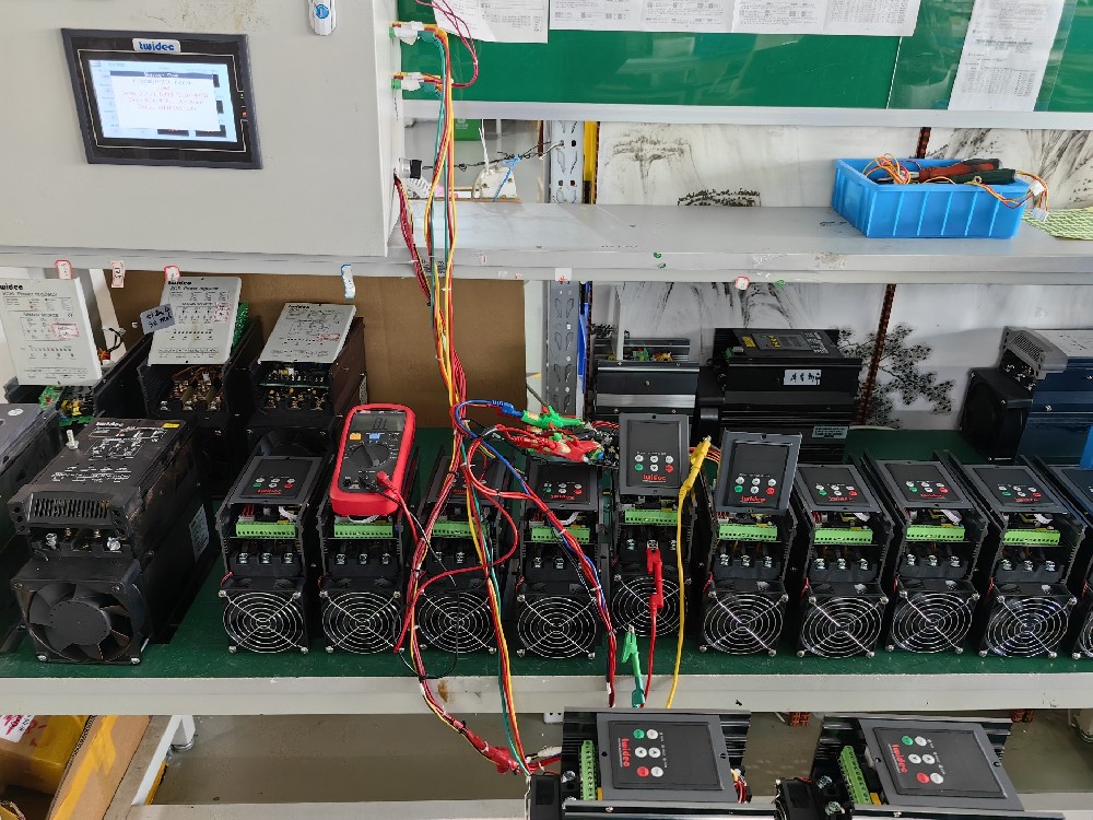 当电力调解器需要频仍切换事情模式时，，，，，，，响应时间过长影响生产效率，，，，，，，怎样优化设置来加速切换速率？？？？？