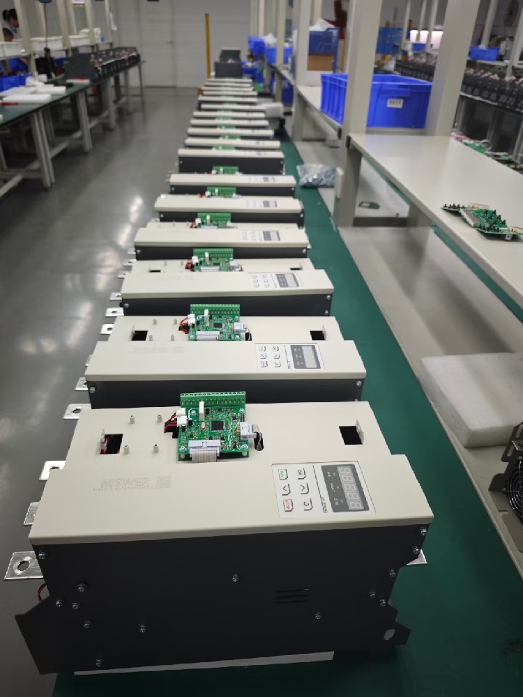 测温 VS 控温：工业温控领域的 “双生花”，，，谁更主要？？？？？？